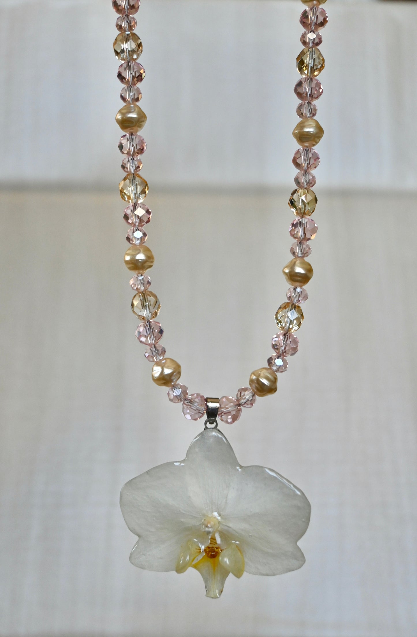 Collana Orchidea Bianca - Perline in vetro